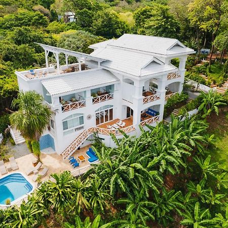 Blue Roatan Resort West Bay Exteriör bild